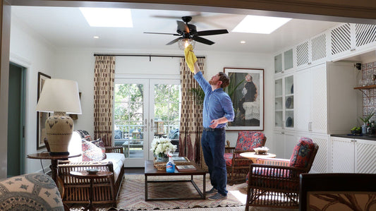 How to clean a ceiling fan